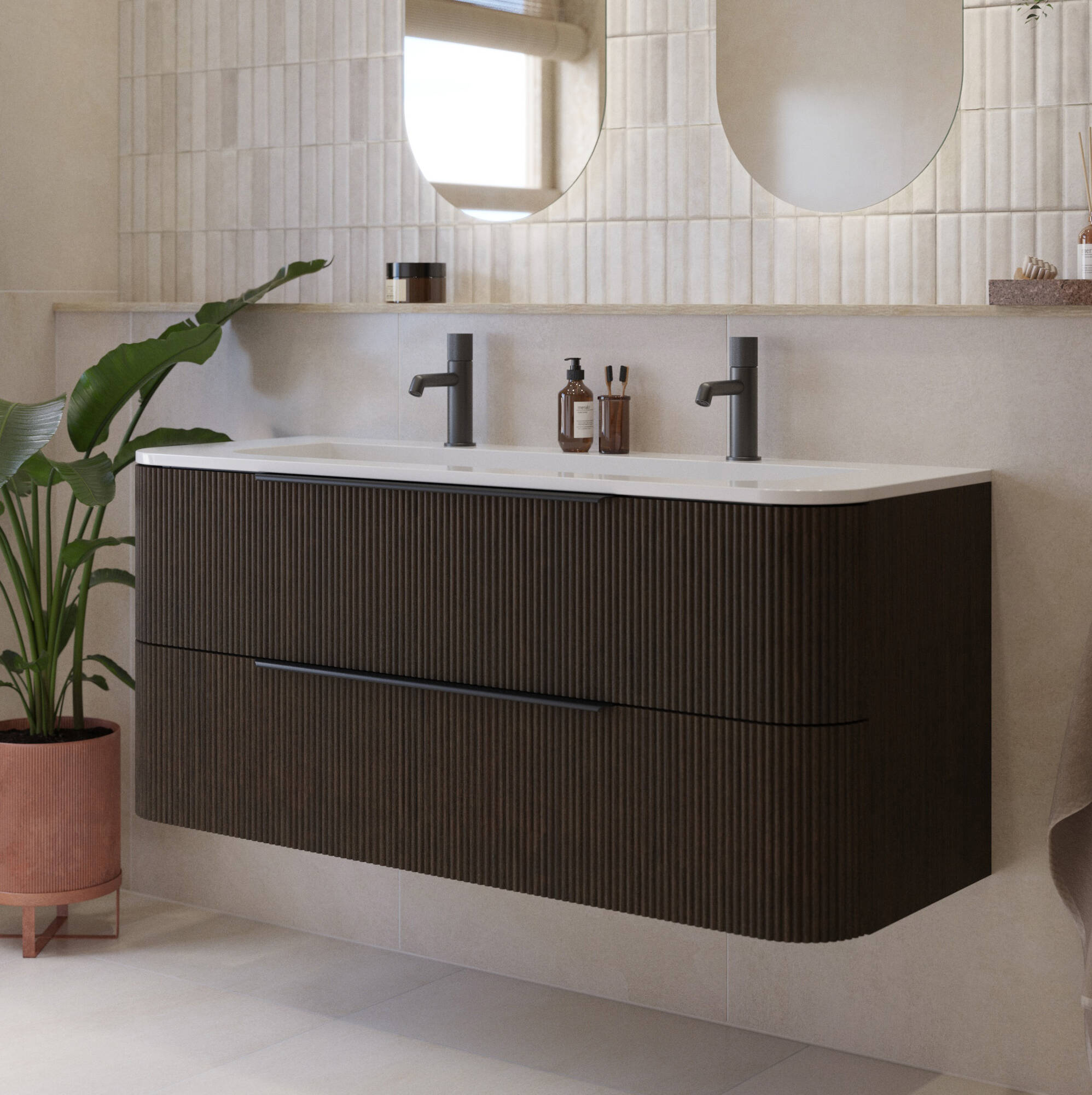 Saqu Olivo badmeubel incl. keramische wastafel 120x45x53 7 fineer charcoal ribbel mat zwarte greep